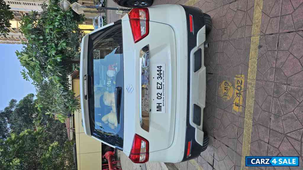White Maruti Suzuki Vitara Brezza Zdi plus
