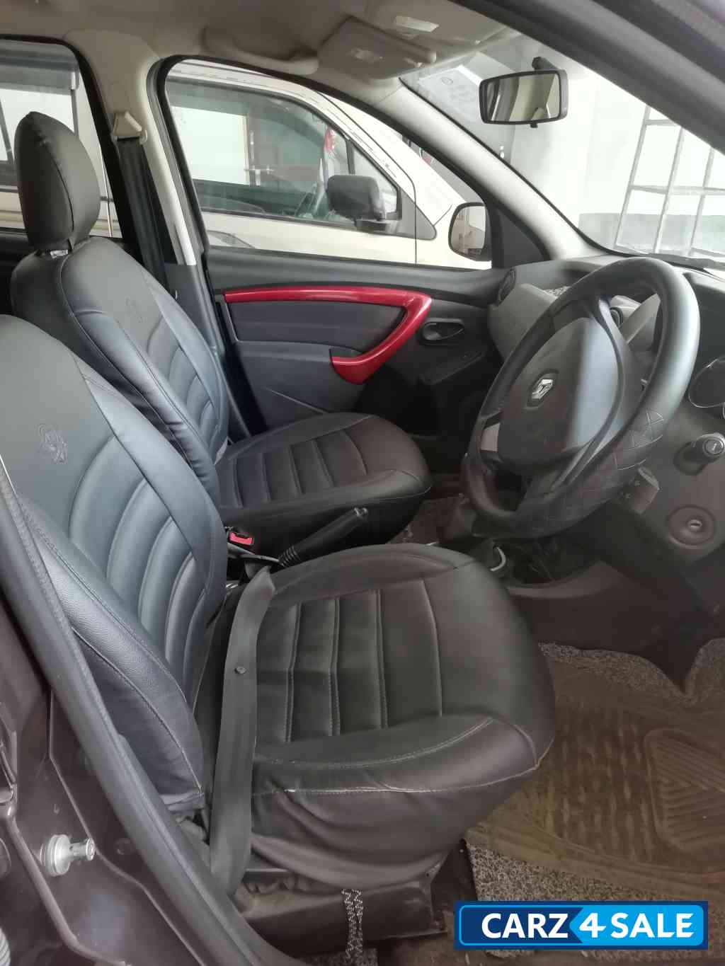 Renault Duster 85ps RXZ manual diesel