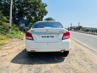 White Maruti Suzuki Dzire vxi