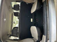 Silver Mahindra TUV300 T10AMT dual tone