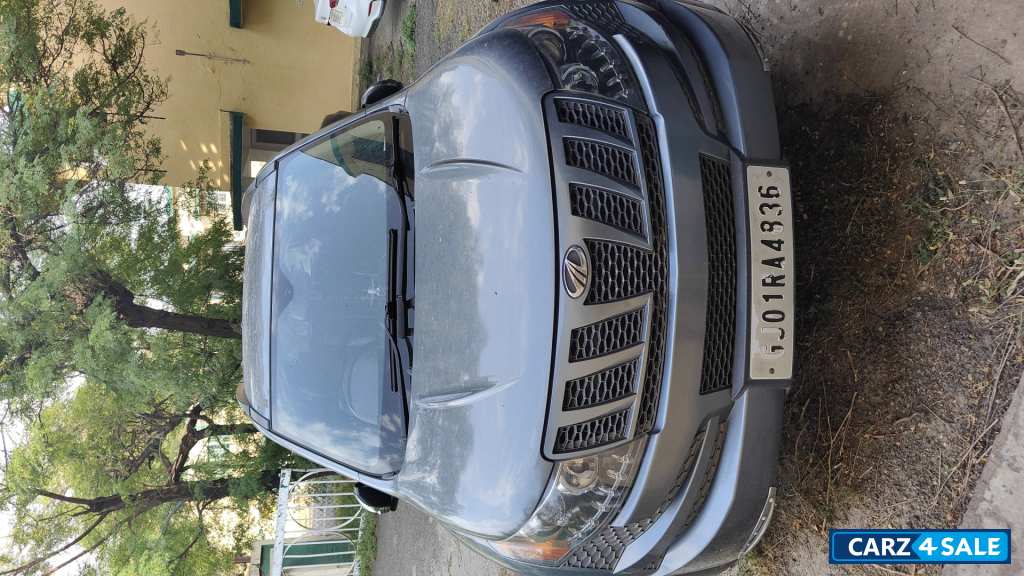 Grey Mahindra XUV 500 W8 FWD