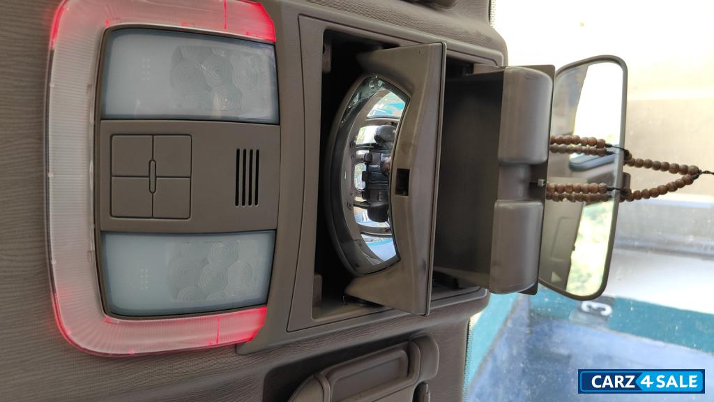 Grey Mahindra XUV 500 W8 FWD