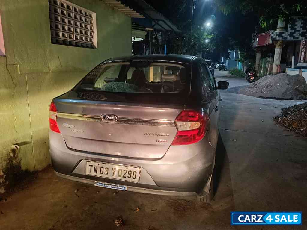 Ford Aspire titanium