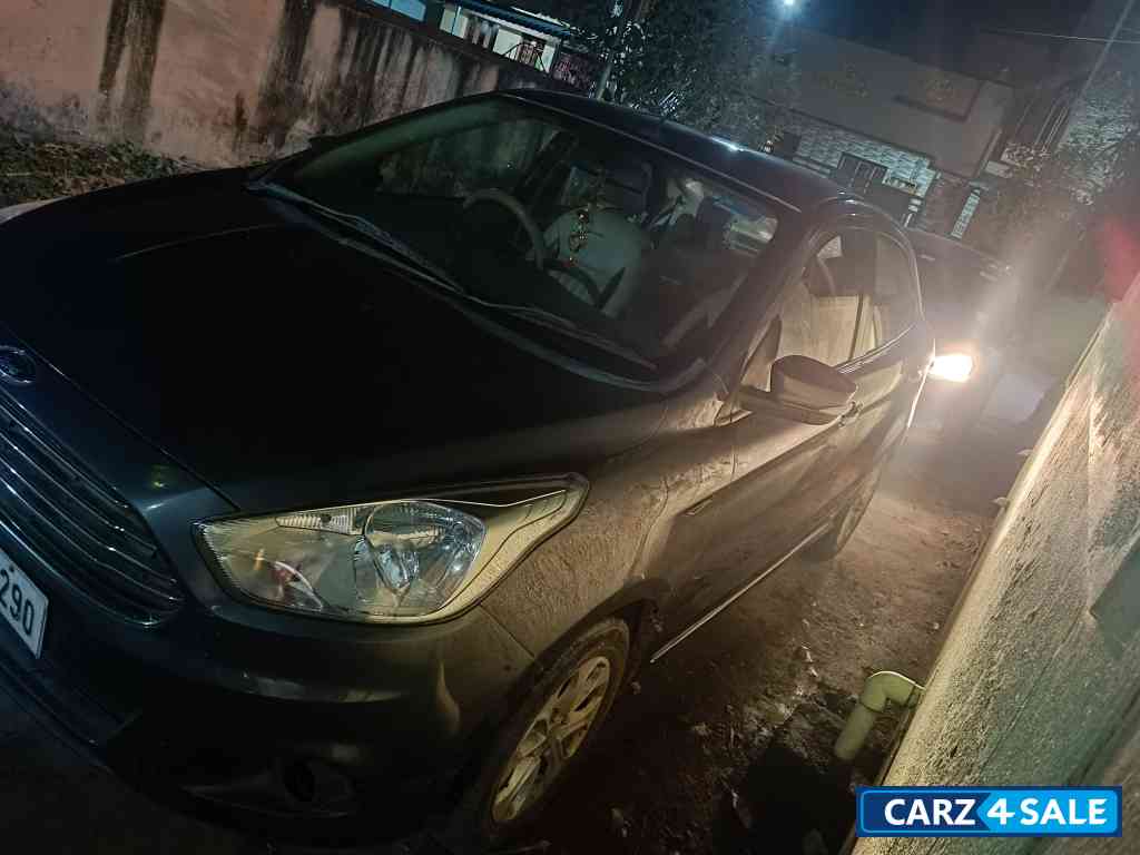 Ford Aspire titanium