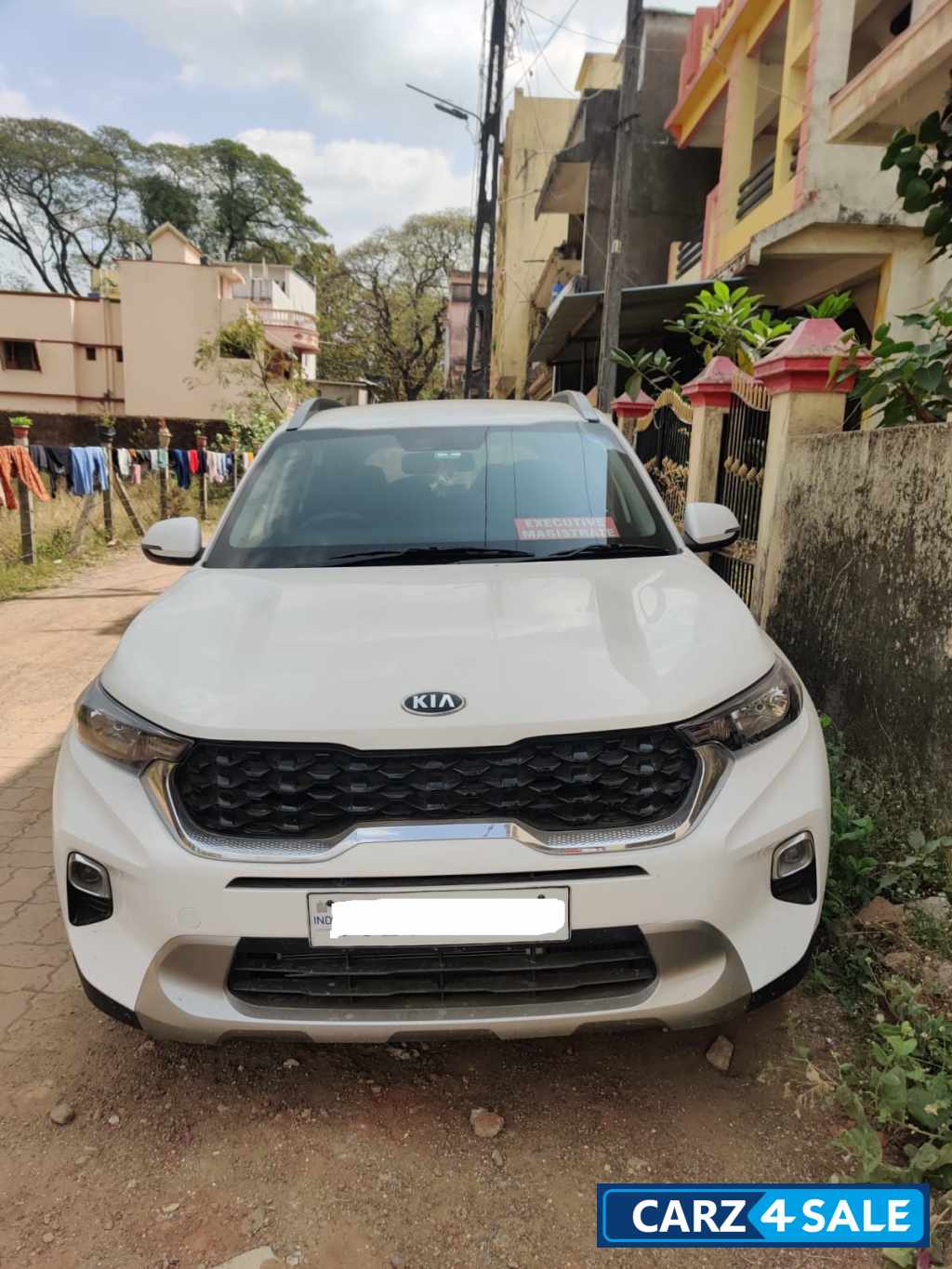 White Kia Sonet HTK Plus 1.0 Turbo Petrol iMT