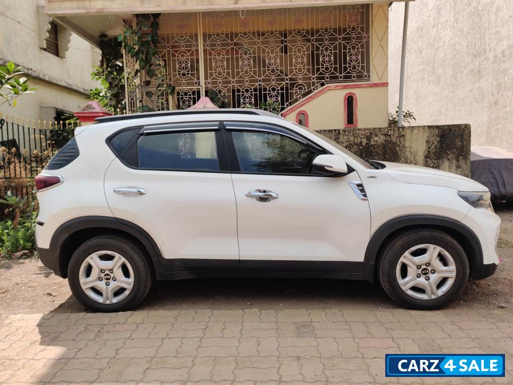 White Kia Sonet HTK Plus 1.0 Turbo Petrol iMT