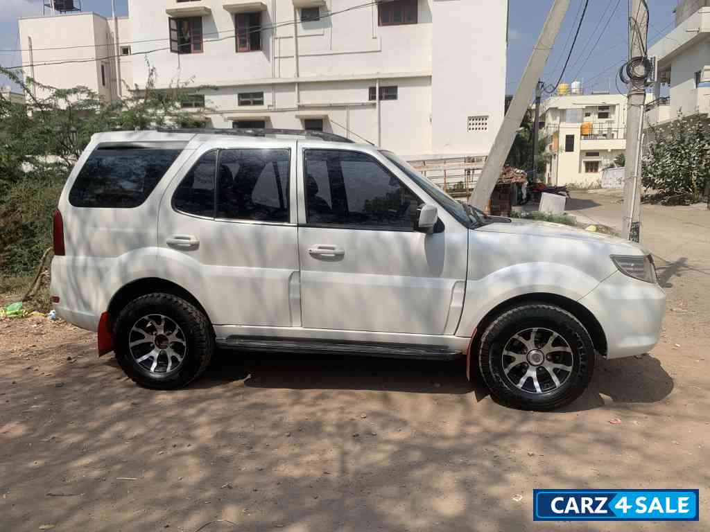 Tata Safari Storme ex