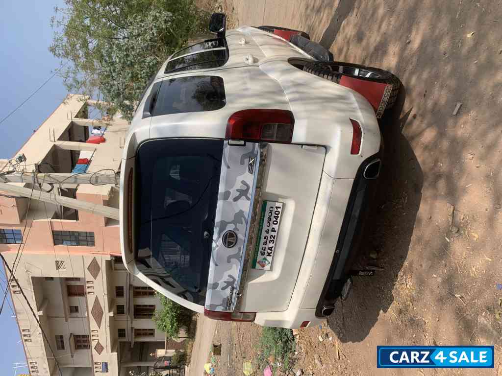 Tata Safari Storme ex