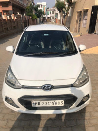 Hyundai Xcent CRDI S BS IV 2015 Model