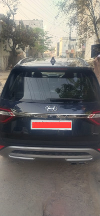 Dark Blue Hyundai Alcazar 1.5 MT Signature dual tone diesel