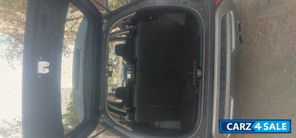 Dark Blue Hyundai Alcazar 1.5 MT Signature dual tone diesel