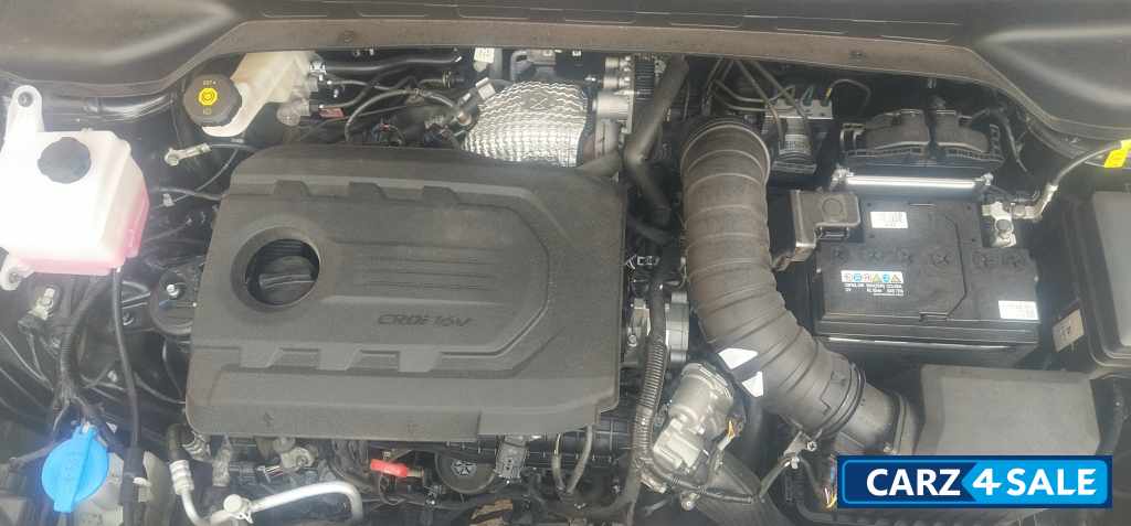 Dark Blue Hyundai Alcazar 1.5 MT Signature dual tone diesel