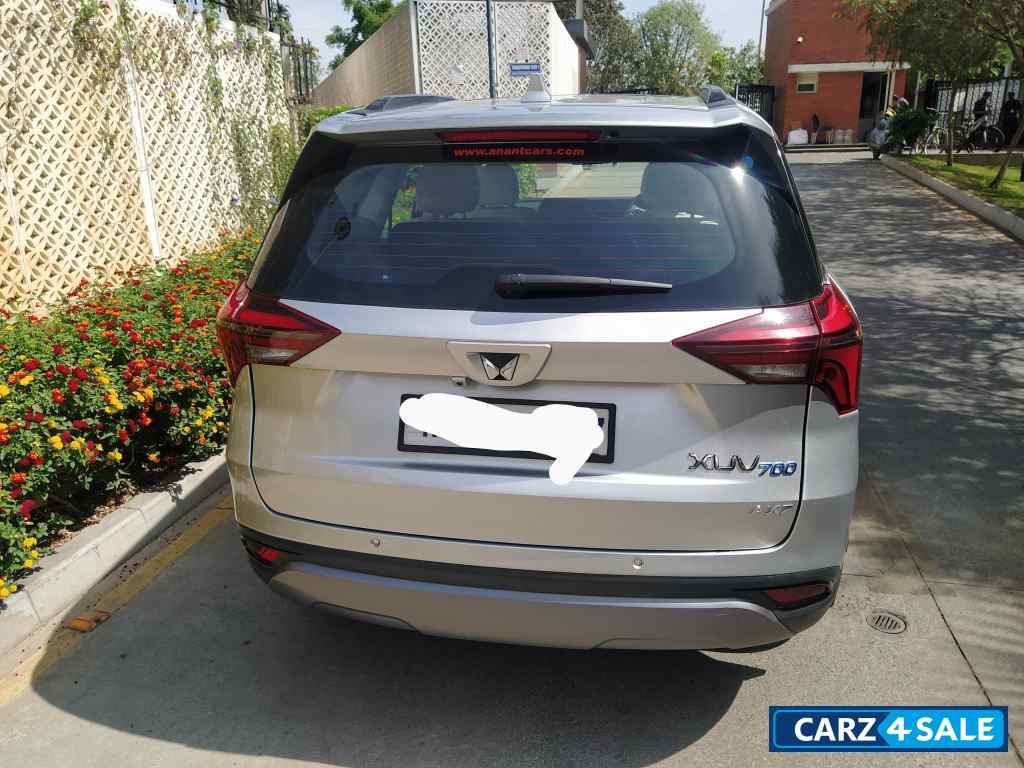 Dazzling Silver Mahindra XUV700 AX7 Diesel AT 7 STR
