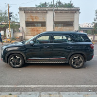 Black Hyundai Alcazar Platinum O 7 seater Diesel AT