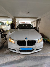 BMW 3-Series 320i 2010 Model