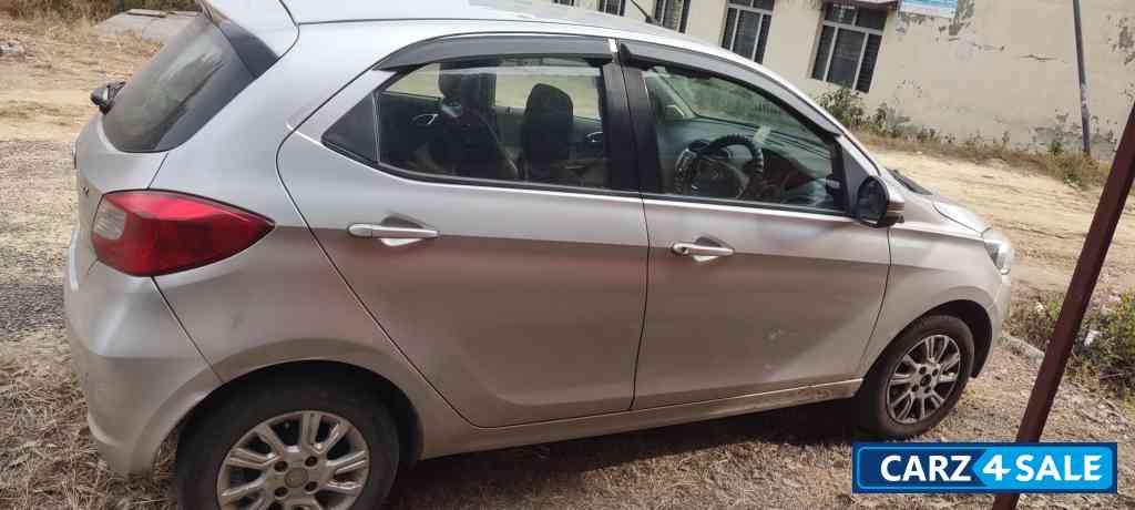 Silver Tata Tiago Xz