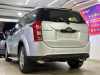 Mahindra XUV 500 W8