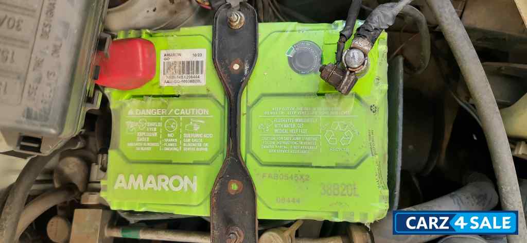 Saloon White Maruti Suzuki Wagon R LXI BS lll