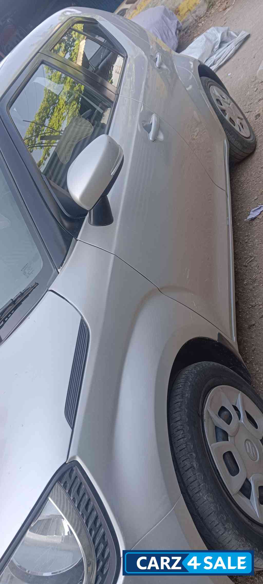 Silver Silky Maruti Suzuki Ignis Delta amt