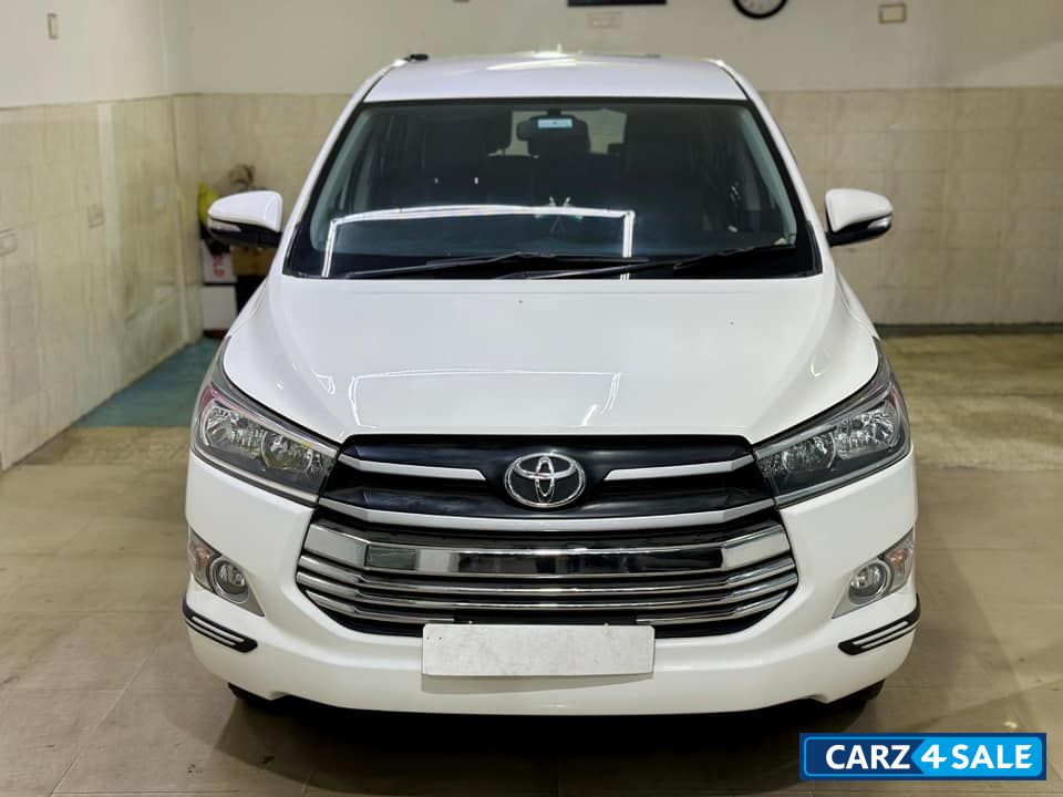 Toyota Innova GX AT