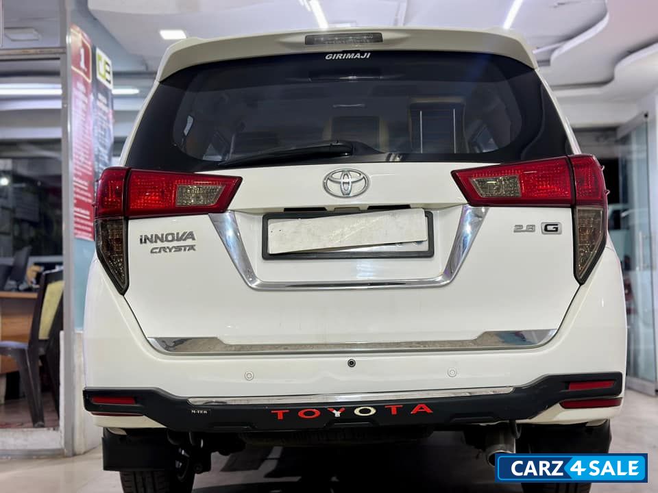 Toyota Innova GX AT