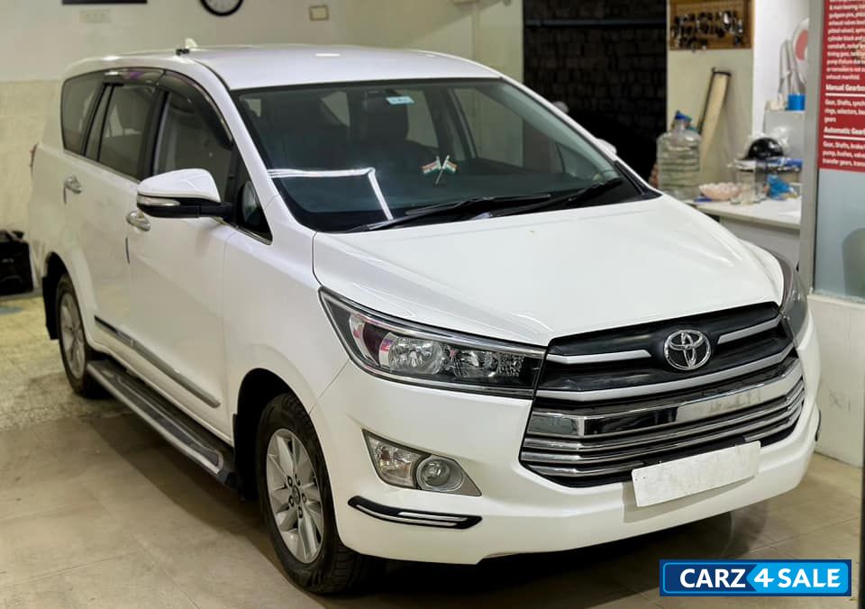 Toyota Innova GX AT