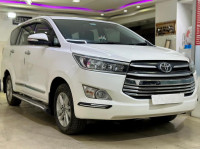 Toyota Innova GX AT