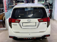 Toyota Innova GX AT