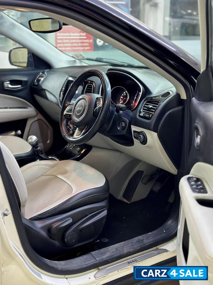 Jeep Compass LIMITED MT Jeep Compass LIMITED MT