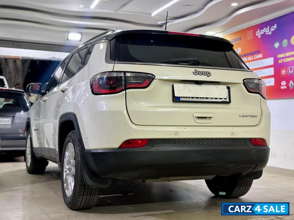 Jeep Compass LIMITED MT Jeep Compass LIMITED MT