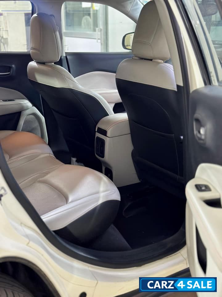 Jeep Compass LIMITED MT Jeep Compass LIMITED MT