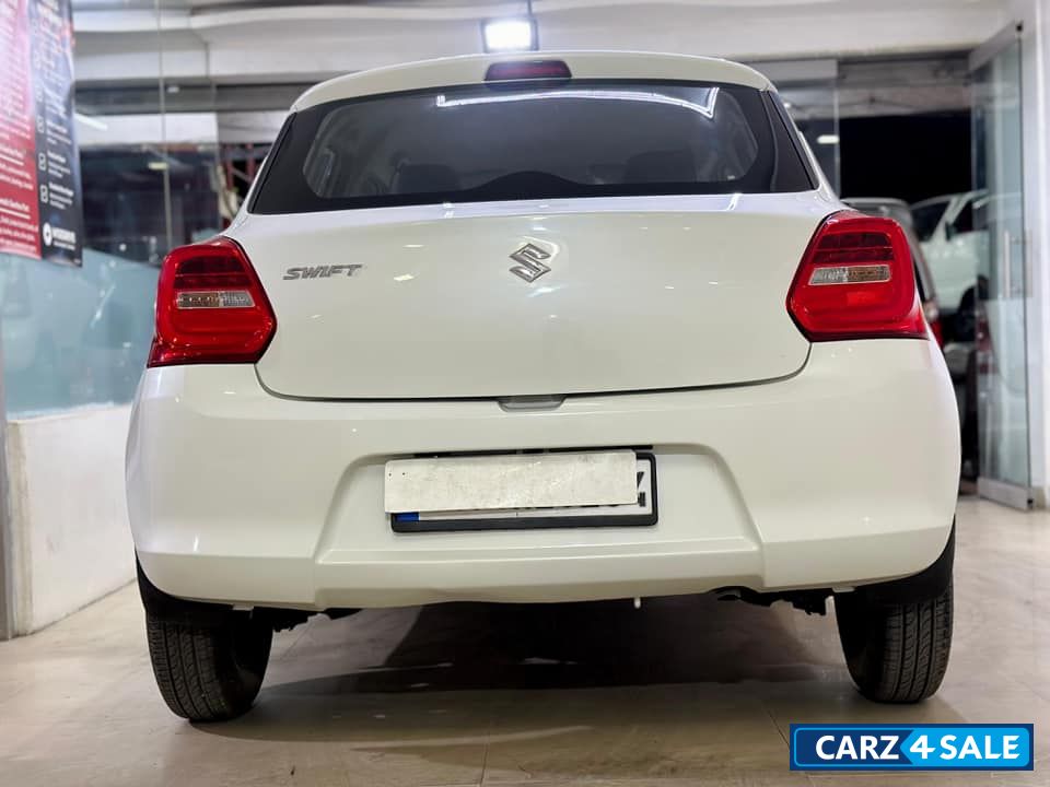 Maruti Suzuki Swift VXI (O) AUTOMATIC Maruti Suzuki Swift VXI (O) AUTOMATIC