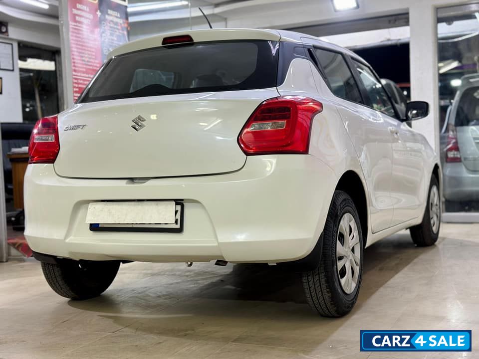 Maruti Suzuki Swift VXI (O) AUTOMATIC Maruti Suzuki Swift VXI (O) AUTOMATIC