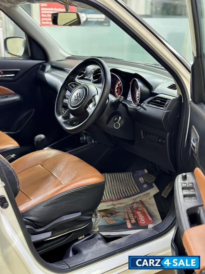 Maruti Suzuki Swift VXI (O) AUTOMATIC Maruti Suzuki Swift VXI (O) AUTOMATIC