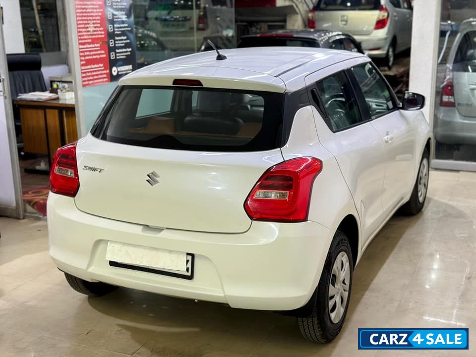 Maruti Suzuki Swift VXI (O) AUTOMATIC Maruti Suzuki Swift VXI (O) AUTOMATIC