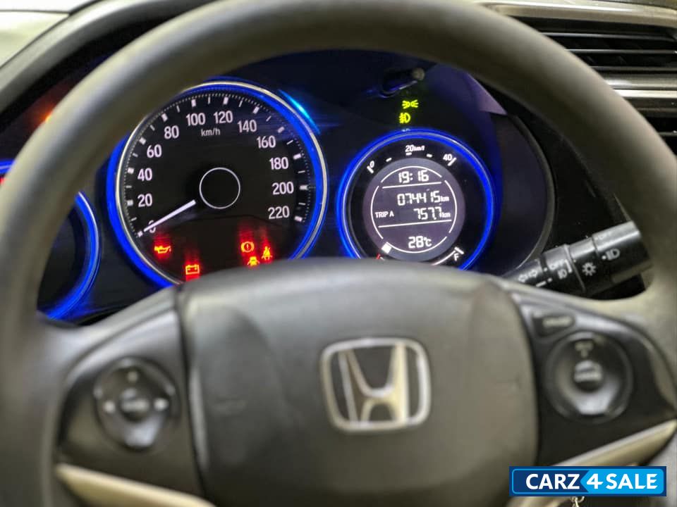 Honda City V iD-TEC MT DIESEL