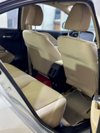 Honda City V iD-TEC MT DIESEL