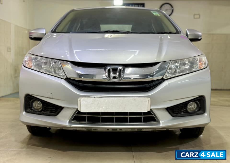 Honda City V iD-TEC MT DIESEL