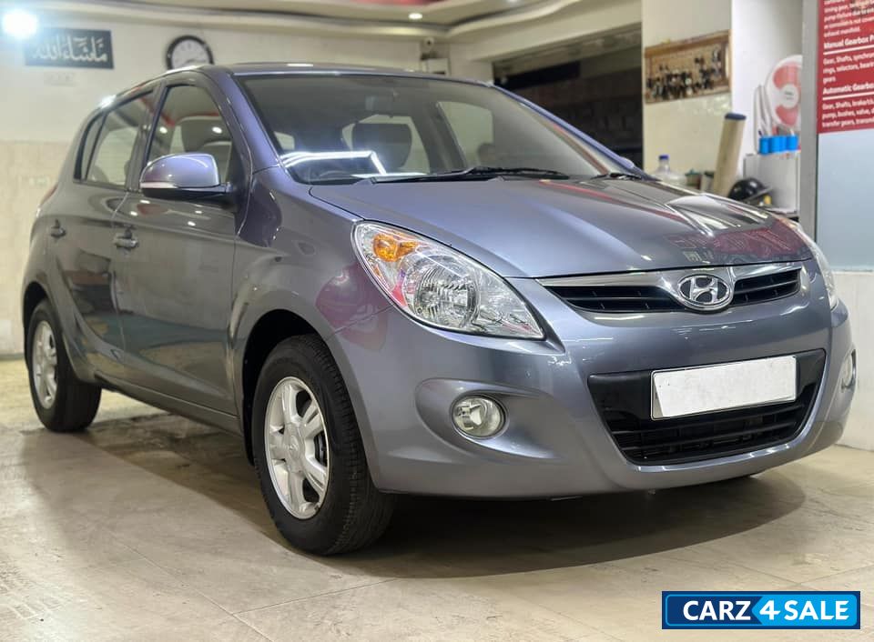 Hyundai i20 ASTA WITH SUNROOF VTVT MT