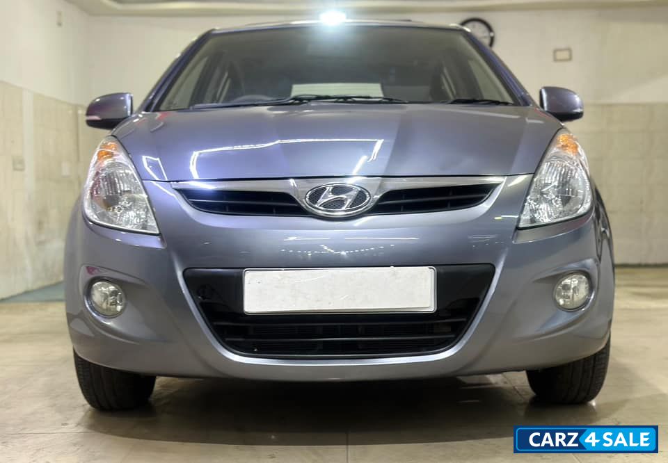 Hyundai i20 ASTA WITH SUNROOF VTVT MT