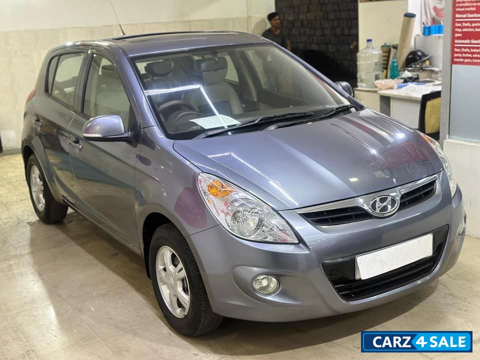 Hyundai i20 ASTA WITH SUNROOF VTVT MT