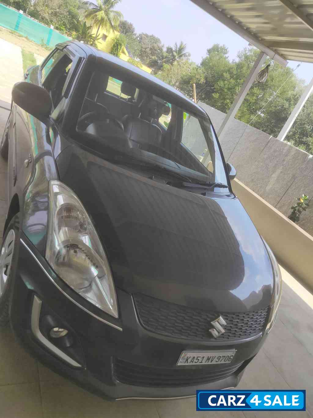 Maruti Suzuki Swift Lxi optional