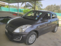 Maruti Suzuki Swift Lxi optional