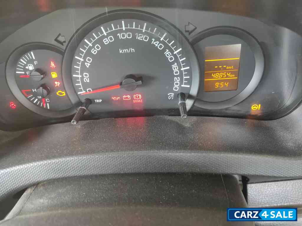 Maruti Suzuki Swift Lxi optional
