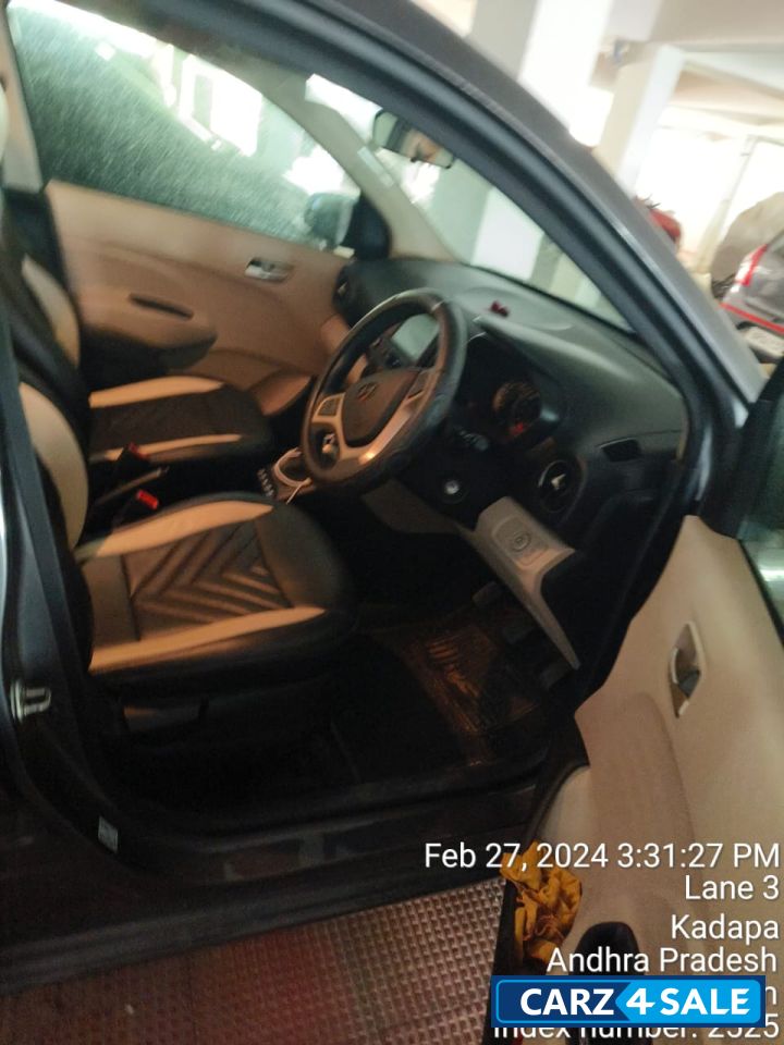 Grey Hyundai Santro ASTA