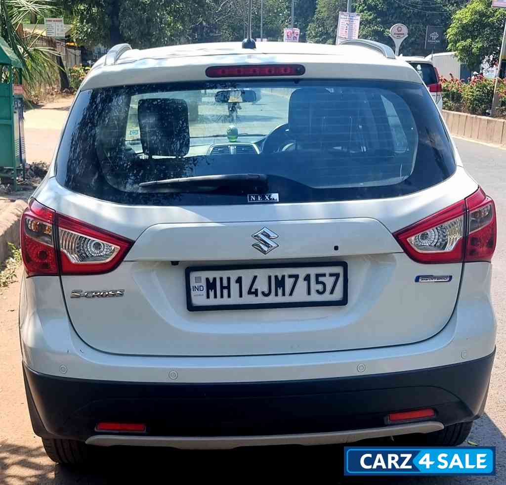 Pearl White Maruti Suzuki S-Cross Zeta Automatic May 2021 Petrol