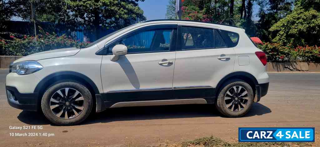 Pearl White Maruti Suzuki S-Cross Zeta Automatic May 2021 Petrol
