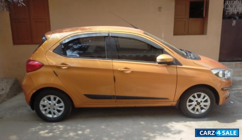 Orange Tata  Tata Tiago xz