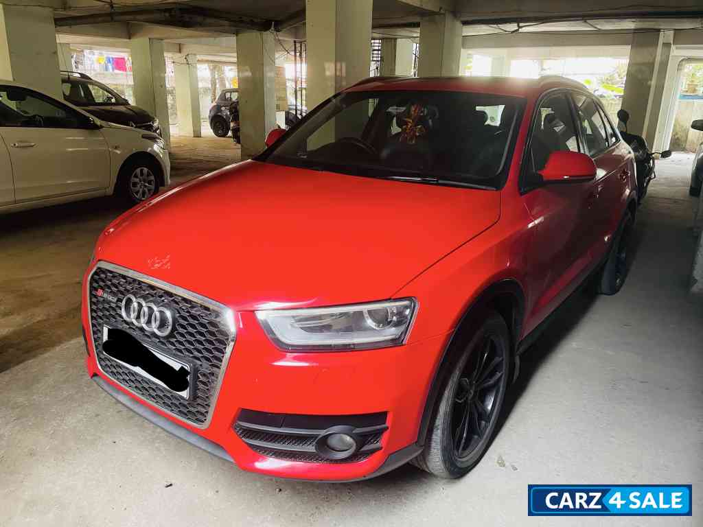 Audi Q3 Audi Q3 35 TDI Premium + Sunroof