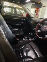 Audi Q3 Audi Q3 35 TDI Premium + Sunroof